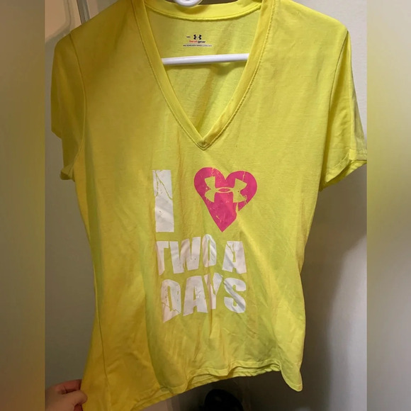 Under Armour t-shirt "I love Two A Days" - Picture 1 of 6